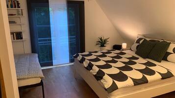 1 bedroom, iron/ironing board, free WiFi, bed sheets