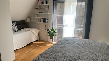 1 bedroom, iron/ironing board, free WiFi, bed sheets