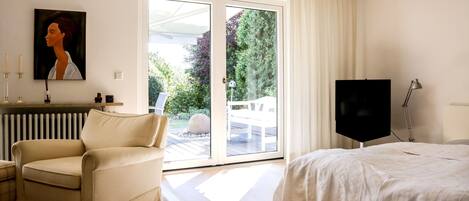 1 bedroom, free WiFi, bed sheets