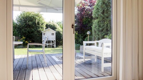 Apartment 'Jung Und Lind' with Private Terrace, Private Garden and Wi-Fi