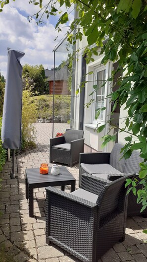 Terrace/patio - Apartment 'Sommerwind Am Finkenbusch' with Mountain View, Private Terrace and Wi-Fi (Willingen (Upland))