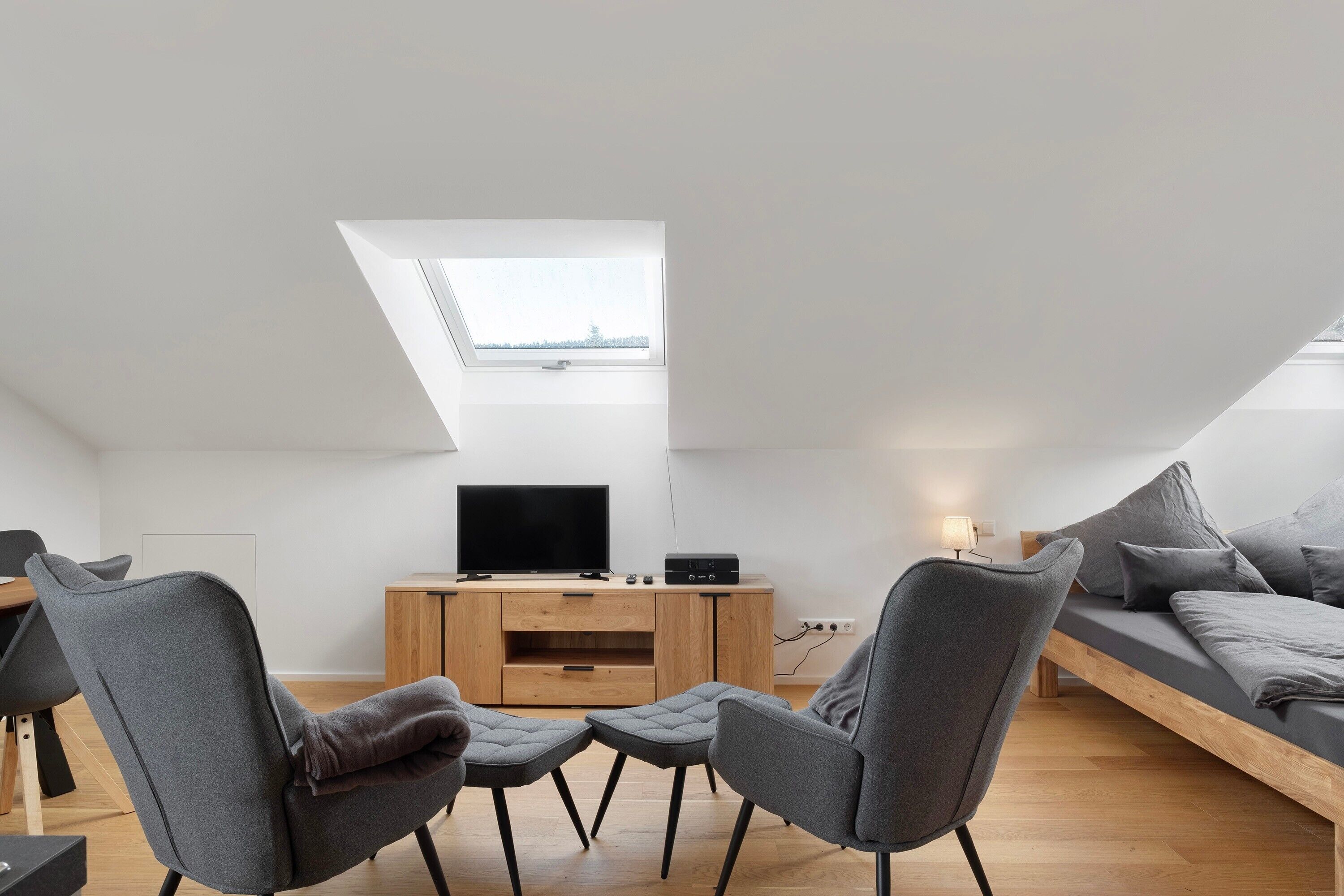 电视、立体声音响