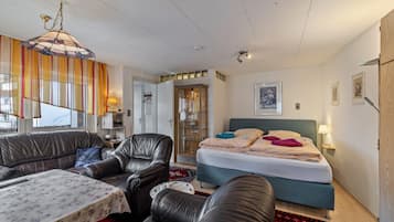 Fer et planche à repasser, accès au Wi-Fi (inclus), literie fournie