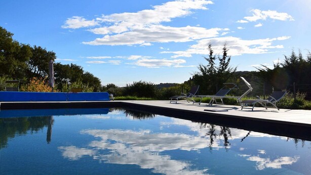 Apartment | Pool | Outdoor pool - Studio in Marche With Pool Near Adriatic (Lapedona)