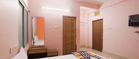 Classic Double Room | Free WiFi