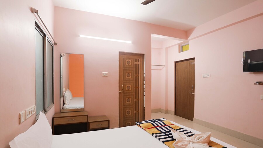 Hotel Shivangi Eco TripandTrip