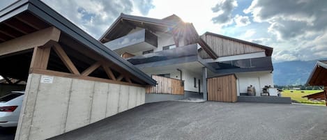 Apartment | Exterior