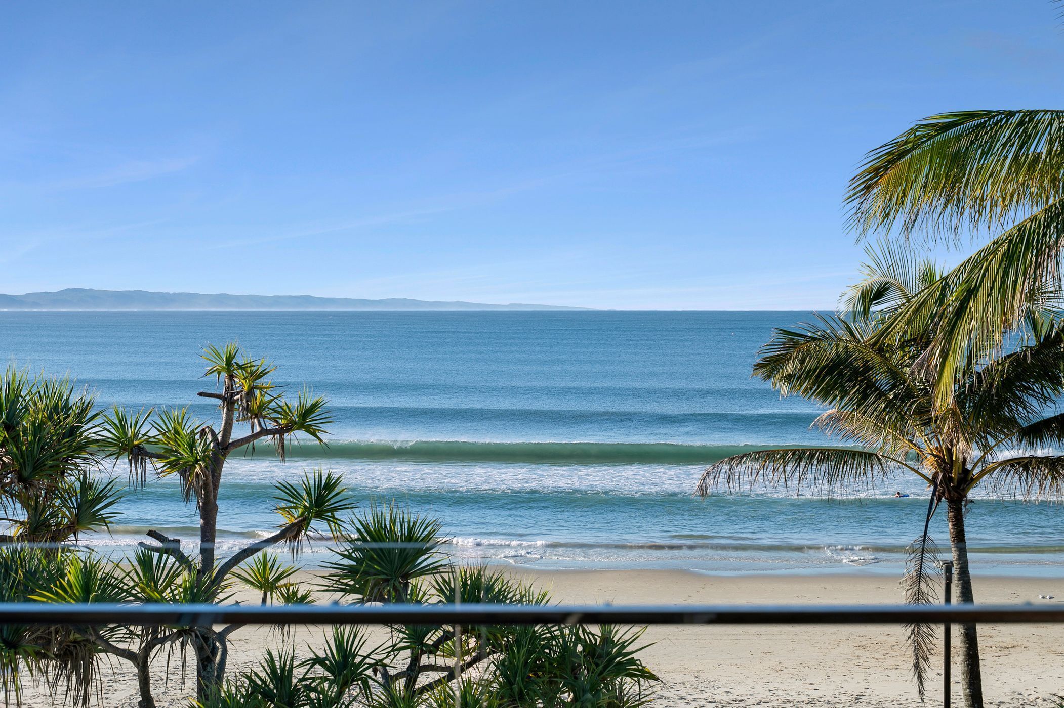 Beachfront Superior 2 Bedroom Apartment | Balcony