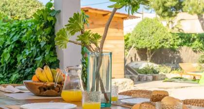 Sol I Vent - House In Cala Llombards. Free Wifi