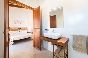 4 bedrooms