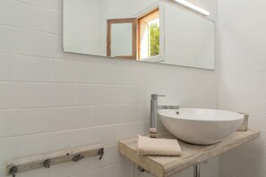 Bathroom - Cas Roig - Country House With Private Pool (Mancor De La Vall, Illes Balears)