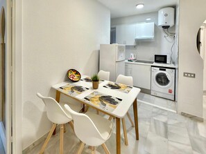 Apartment | Private kitchen - Pleasant Apartment With Shared Pool (Roquetas de Mar)