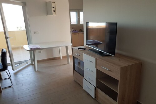 Apartment in Nevidane near White Mountains