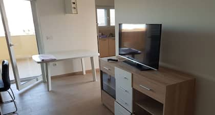 Apartment in Nevidane near White Mountains