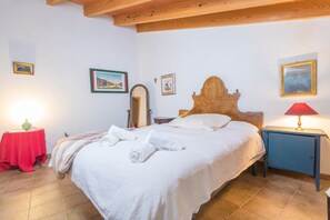 2 bedrooms