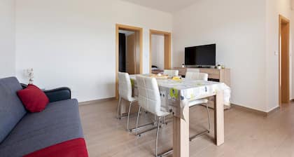 Apartment in Nevidane near the Beach