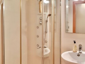 Apartment | Badezimmer