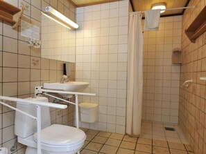 House | Bathroom - Holiday Home With Garden Terrace (Nexø)