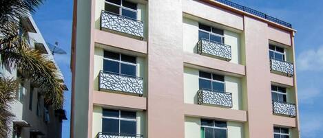 Fachada de la propiedad