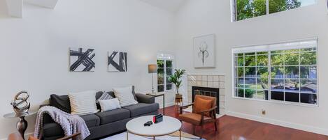 Smart-TV, videospill og PC-skjermer