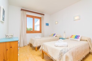 2 bedrooms, iron/ironing board