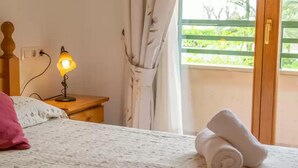 Room - Els Pins (port D'alcÚdia) - House With Free Wifi (Puerto De Alcudia, Illes Balears)