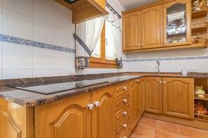 Fridge, microwave, oven, coffee/tea maker - Els Pins (port D'alcÚdia) - House With Free Wifi (Puerto De Alcudia, Illes Balears)