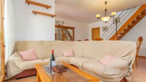Living area - Els Pins (port D'alcÚdia) - House With Free Wifi (Puerto De Alcudia, Illes Balears)