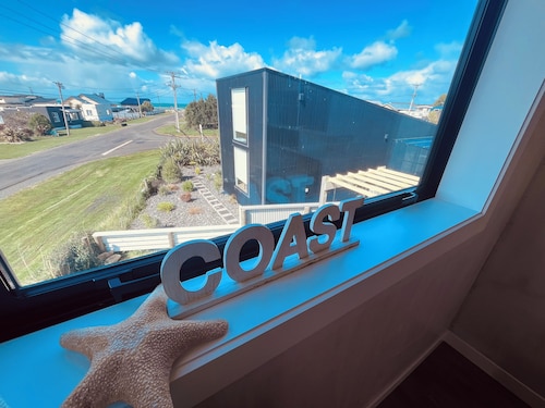 “ VITAMIN SEA “ 
Beach ~ House 