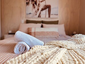 3 soverom, strykejern/-brett, wi-fi og sengetøy