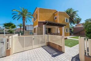 Exterior - Pereta - House In Platja D'alcúdia. Free Wifi (Puerto De Alcúdia, Illes Balears)
