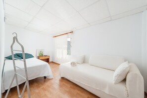 2 bedrooms, iron/ironing board
