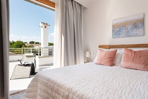 4 bedrooms - Villa Isabel - House In Platja De Muro. Free Wifi (Playa De Muro, Illes Balears)