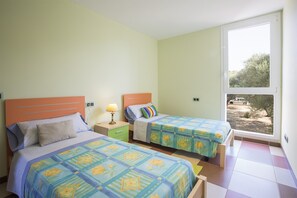 3 bedrooms, iron/ironing board - Mosaic - House In Sa Ràpita. Free Wifi (Sa Ràpita (campos), Illes Balears)