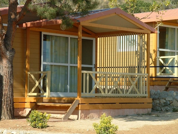 Bungalow In Calella Near Sea & Mountains - Calella