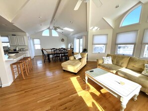 Smart TV - Beautiful Surf City Vacation Home - 1 from the Ocean! (Surf City)
