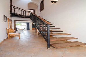 Interior - Na Llebrona - House In Porto Cristo. Free Wifi (Porto Cristo, Illes Balears)