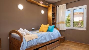 4 bedrooms