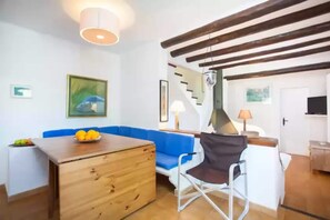 Dining - Voramar Ham - House In Platja De Muro. Free Wifi (Playa De Muro, Illes Balears)