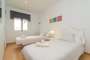 3 Schlafzimmer, BĂŒgeleisen/BĂŒgelbrett