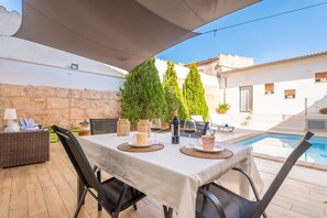 Outdoor dining - Foners Mallorquins - Villa With Private Pool (Muro, Illes Balears)