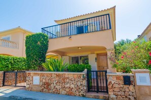 Exterior - Bugambilia - House In Sa Ràpita. Free Wifi (Sa Ràpita, Illes Balears)