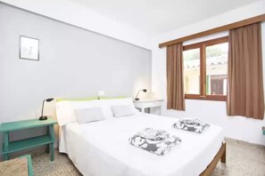 3 bedrooms, iron/ironing board - Ombra De Pins - House In Son Serra De Marina (Son Serra De Marina, Illes Balears)