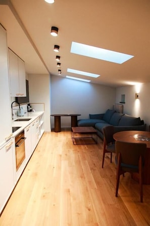 Loft, 1 Bedroom | 1 bedroom, soundproofing, free WiFi