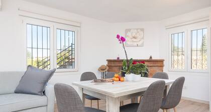 Las Piedras - Country House In Llucmajor