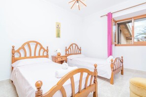 5 bedrooms - Torre Marina (alga Marina) - Villa With Pool (Ses Covetes, Illes Balears)