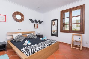 5 bedrooms - Turixant Dalt - Villa With Private Pool. Free Wifi (Mancor De La Vall, Illes Balears)
