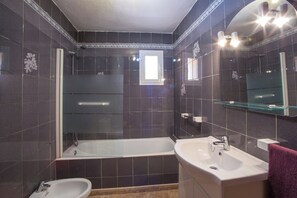 Regadera y bidet 
