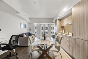 Deluxe Condo, 1 Bedroom, Kitchen, City View | Private kitchen