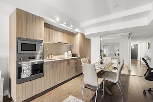 Deluxe Condo, 1 Bedroom, Kitchen, City View | Private kitchen